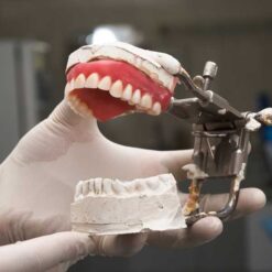 دندانسازی و لابراتواری